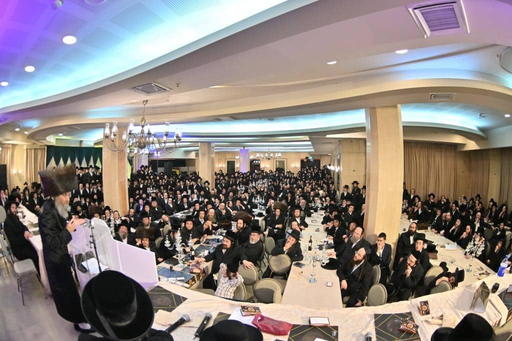 אלפים בהילולת הבעל שם טוב המרכזית בירושלים