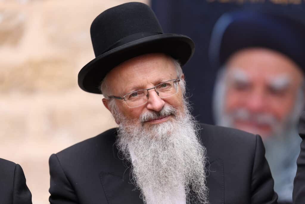 שבוע לבחירות: המועמדים לרבנות, הדילים והסיכויים • פרוייקט