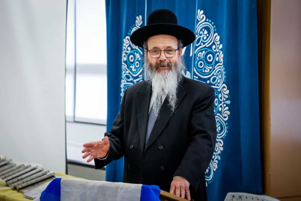 שבוע לבחירות: המועמדים לרבנות, הדילים והסיכויים • פרוייקט
