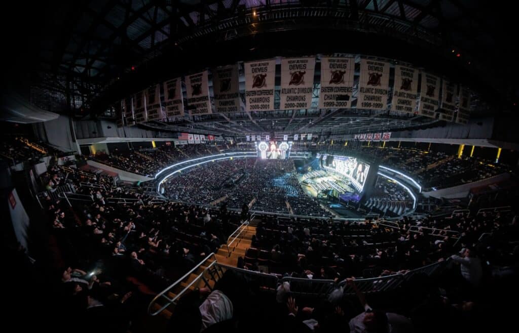 כשרבבות ב"פרדנשל סנטר" חגגו את תחילת לימוד מסכת שבת - גלריה