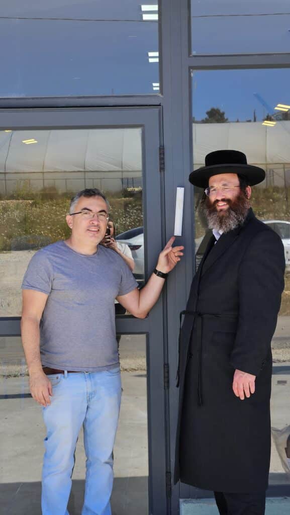 אלפי ריהוט פותחת מרכז תצוגה חדש בלולים!