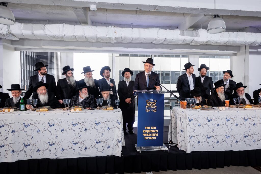 עם הרבי מוי'זניץ: הלילה התקיים הדינר הרביעי במנהטן