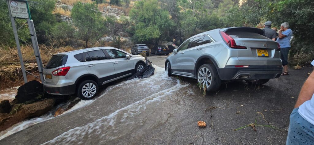 בגלל צינור מים: שיטפונות בשכונת עין כרם בירושלים