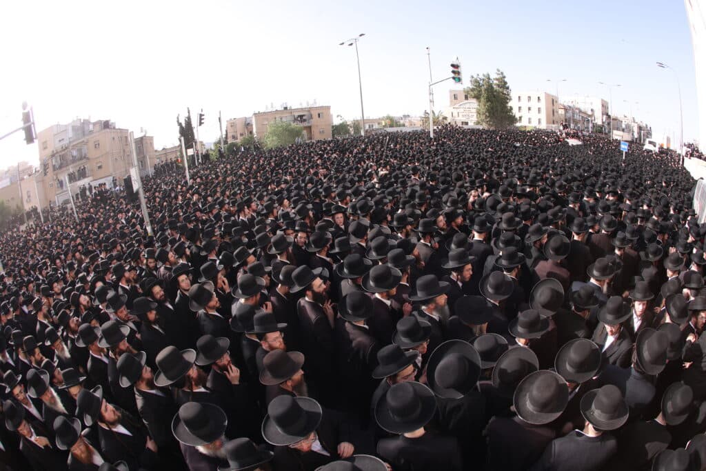 הלווית ההמונים: הרבנית הצדקנית מגור ע"ה הובאה למנוחות