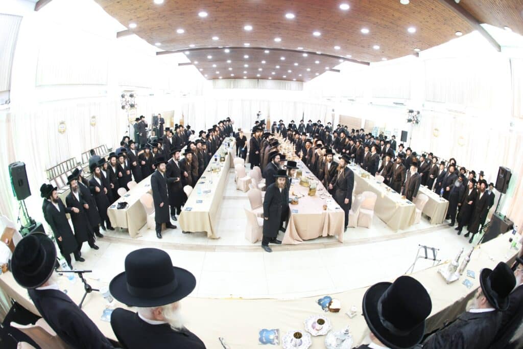 גלריה: ברחמסטריווקא חגגו את מעמד 'אדירי התורה'