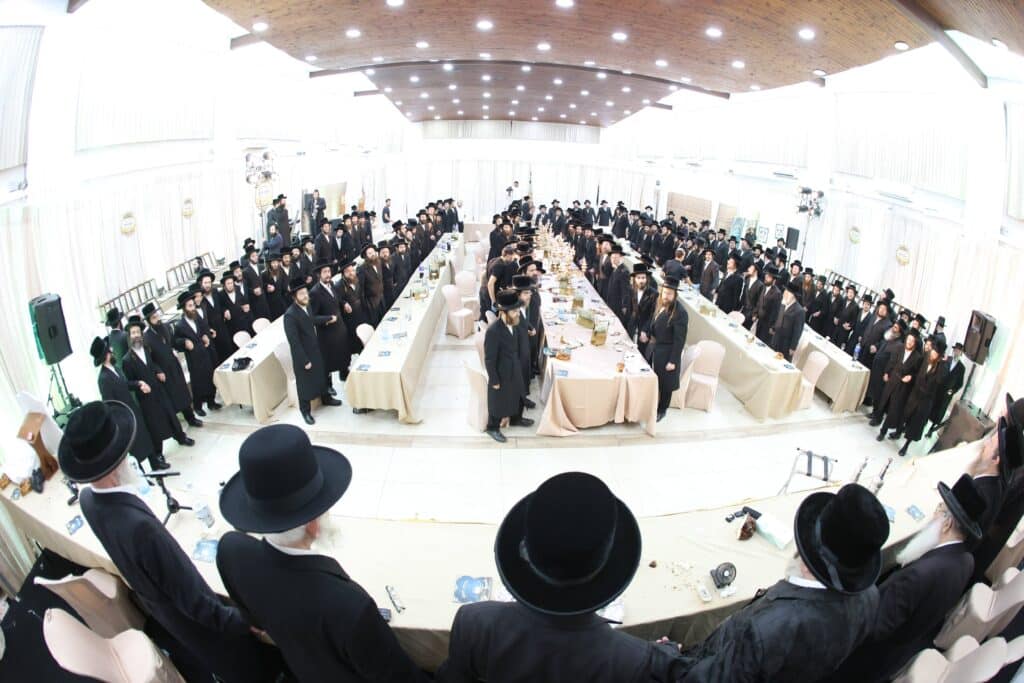 גלריה: ברחמסטריווקא חגגו את מעמד 'אדירי התורה'