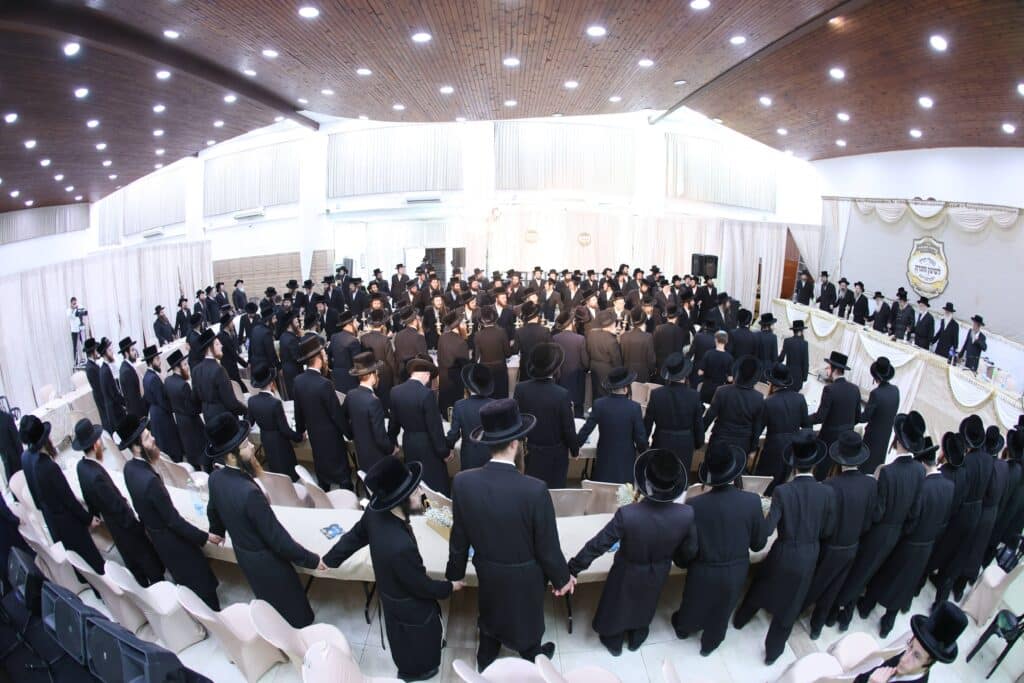 גלריה: ברחמסטריווקא חגגו את מעמד 'אדירי התורה'