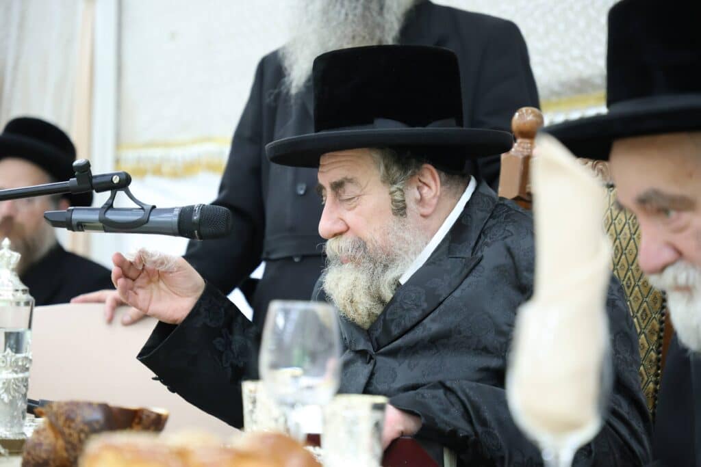 גלריה: ברחמסטריווקא חגגו את מעמד 'אדירי התורה'