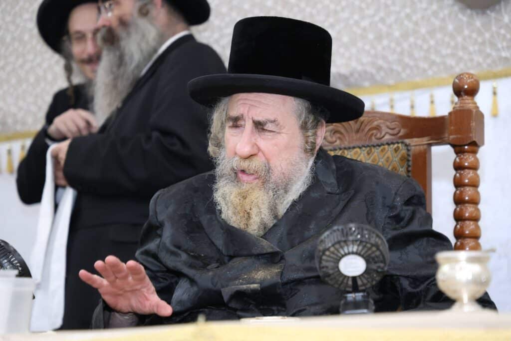 גלריה: ברחמסטריווקא חגגו את מעמד 'אדירי התורה'