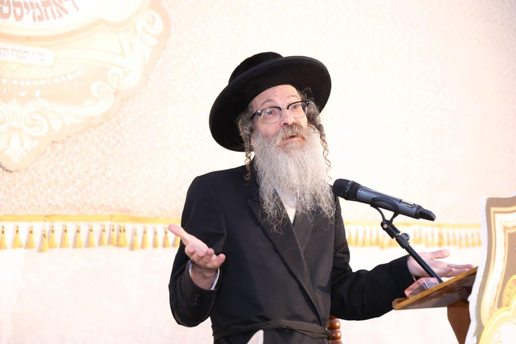 גלריה: ברחמסטריווקא חגגו את מעמד 'אדירי התורה'