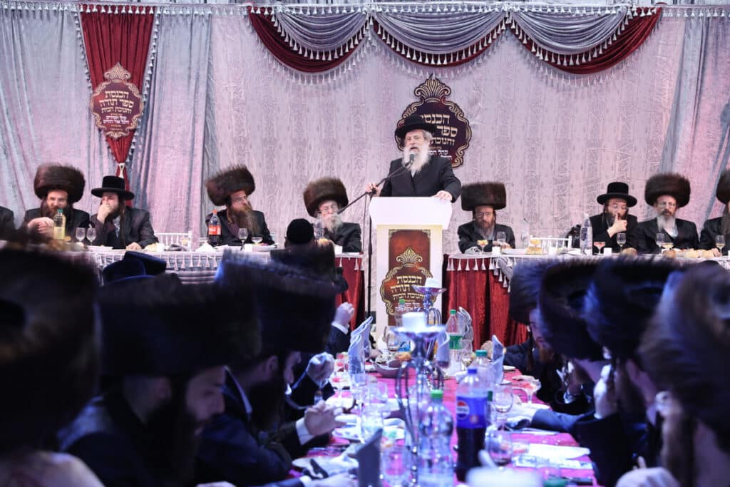 ביום ההילולא: בבית מדרש 'אור החיים' הכניסו ספר תורה