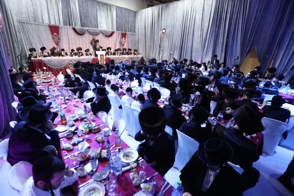 ביום ההילולא: בבית מדרש 'אור החיים' הכניסו ספר תורה