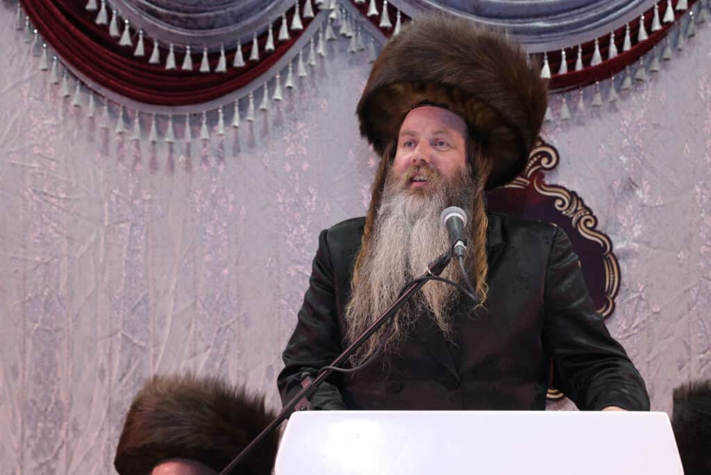 ביום ההילולא: בבית מדרש 'אור החיים' הכניסו ספר תורה