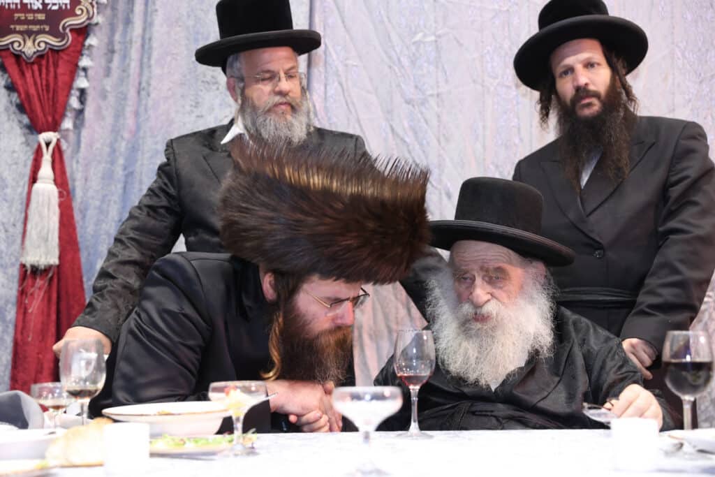 ביום ההילולא: בבית מדרש 'אור החיים' הכניסו ספר תורה