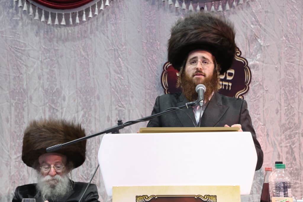 ביום ההילולא: בבית מדרש 'אור החיים' הכניסו ספר תורה