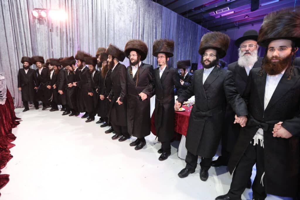 ביום ההילולא: בבית מדרש 'אור החיים' הכניסו ספר תורה