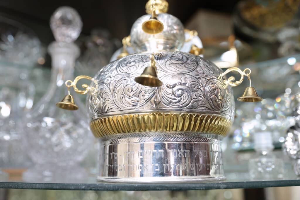 ביום ההילולא: בבית מדרש 'אור החיים' הכניסו ספר תורה