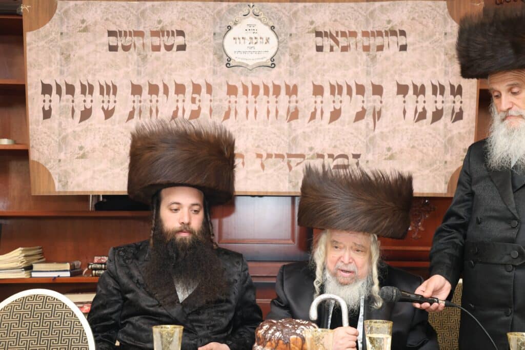 מעמד מרגש: בישיבת 'אהבת דוד' קבעו מזוזות