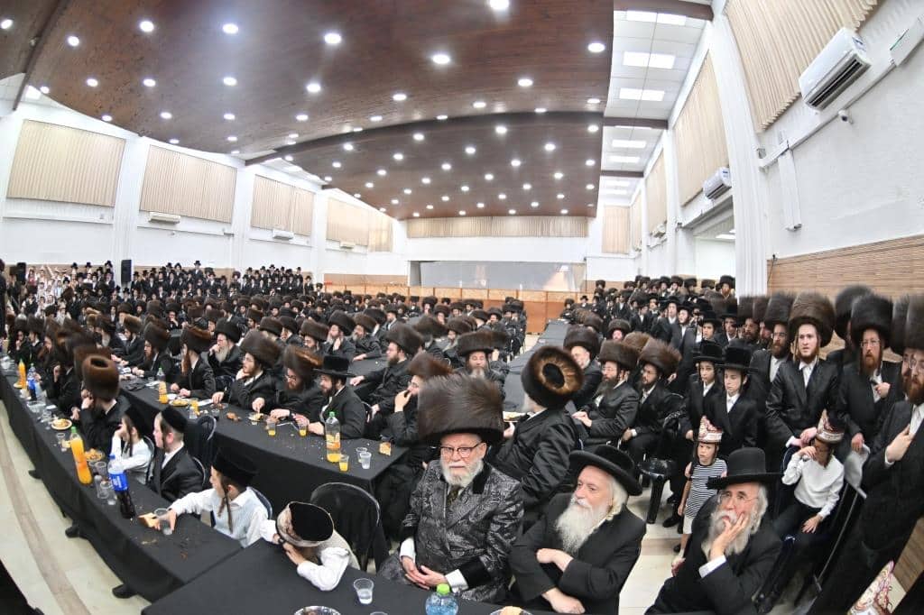 השבע ברכות של ויז'ניץ-ספינקא-ברעזשאן-אולם-זאליזשא