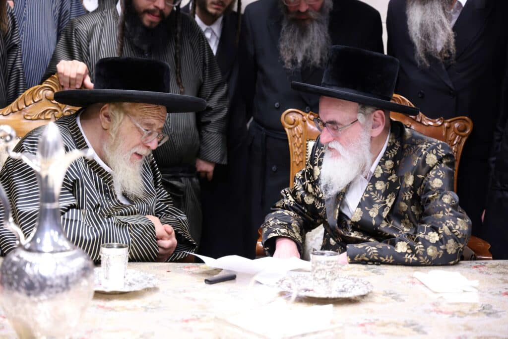 האדמו"ר מויז'ניץ הזמין את האדמו"ר מתולדות אהרן לחתונת נכדתו