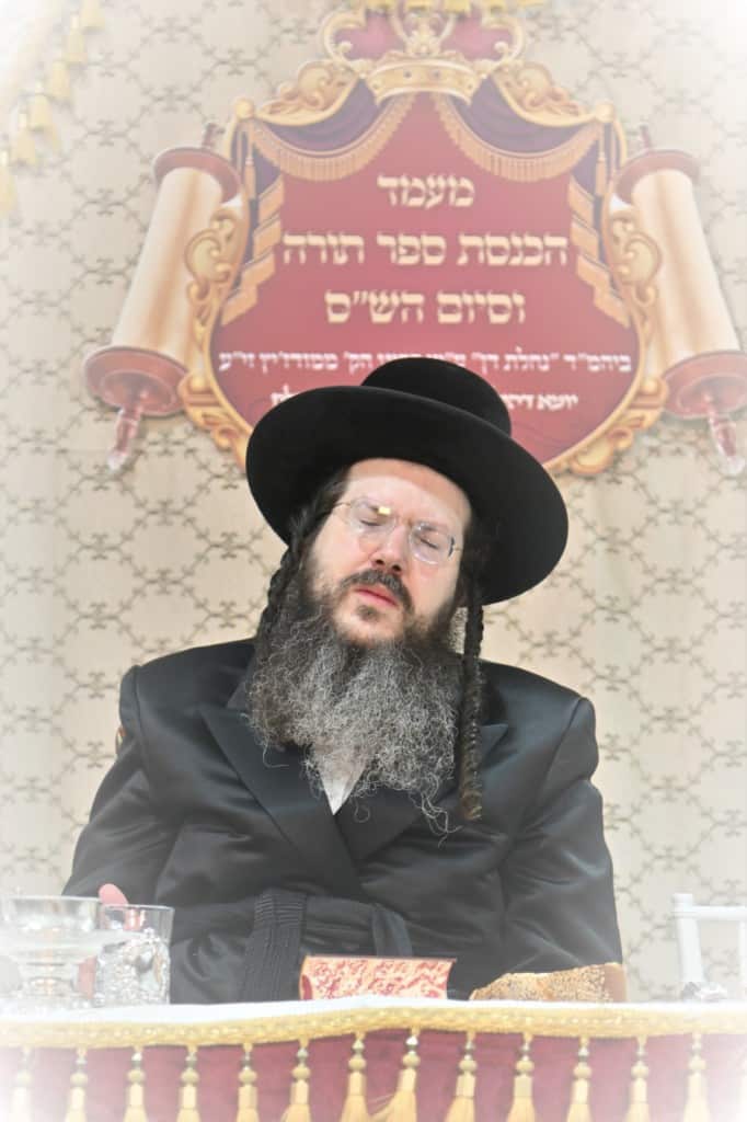 בהילולת מודז'יץ: הכנסת ספר תורה וסיום הש"ס בביתר