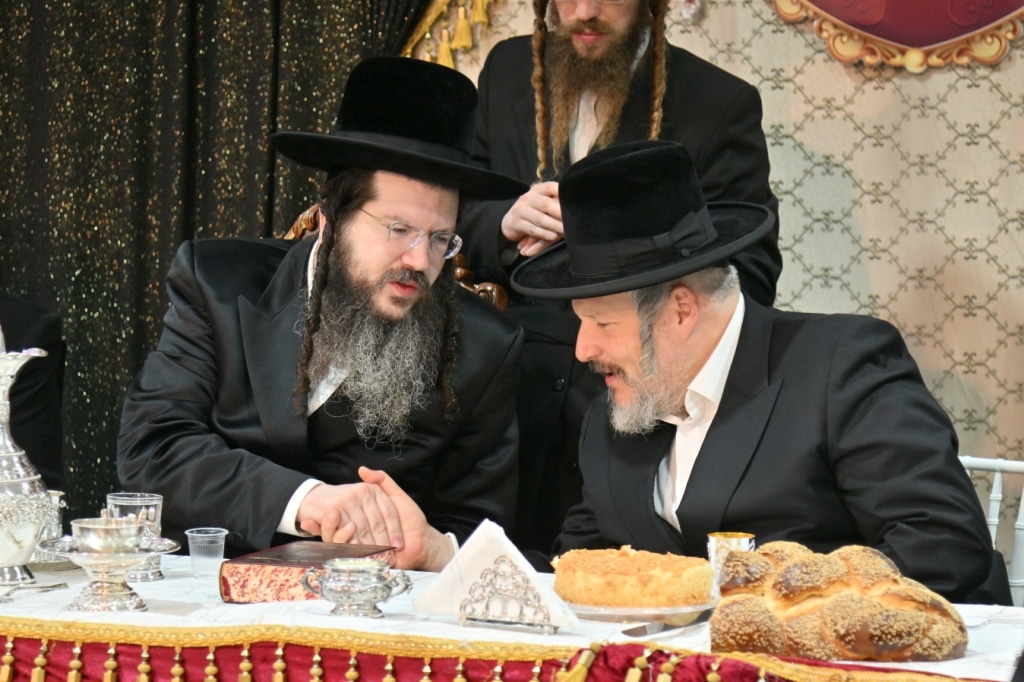 בהילולת מודז'יץ: הכנסת ספר תורה וסיום הש"ס בביתר