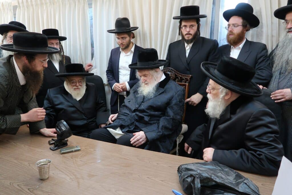 הבד"צ מתנער ממעשה אלימות ומבקש מהקהל להתפזר לבתי המדרש ולא לרחובות