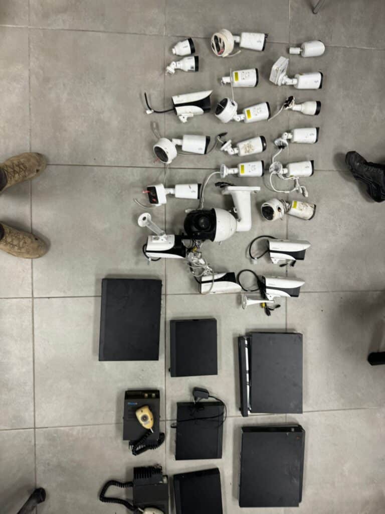 רכבים ממוגני ירי, חמ"ל מצלמות ומעצר חשודים בעבירות אלימות וירי