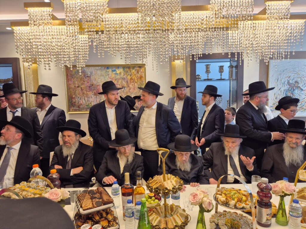 היום הראשון: המסע של גדולי ישראל ללונדון להצלת עולם התורה