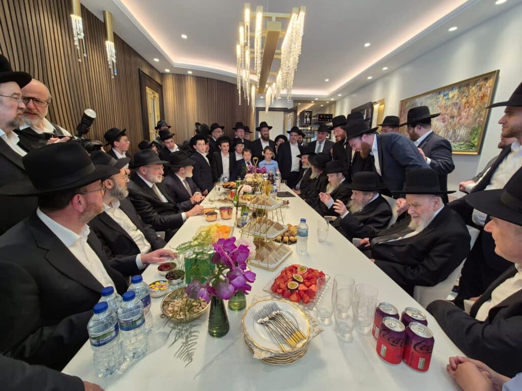 היום הראשון: המסע של גדולי ישראל ללונדון להצלת עולם התורה