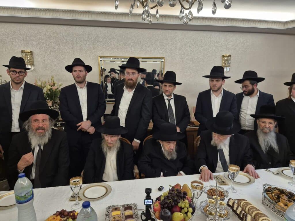 היום הראשון: המסע של גדולי ישראל ללונדון להצלת עולם התורה