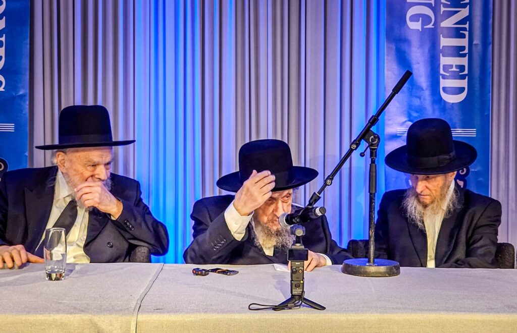 היום הראשון: המסע של גדולי ישראל ללונדון להצלת עולם התורה