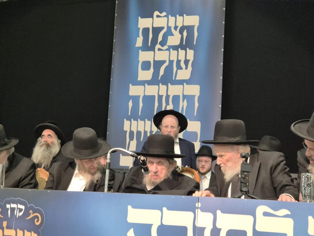 מעמד שלונדון לא ראתה מעולם: רבבות בהקבלת פני גדולי ישראל