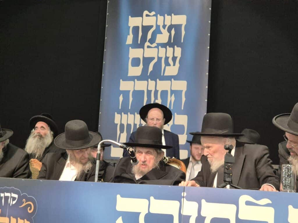 מעמד שלונדון לא ראתה מעולם: רבבות בהקבלת פני גדולי ישראל