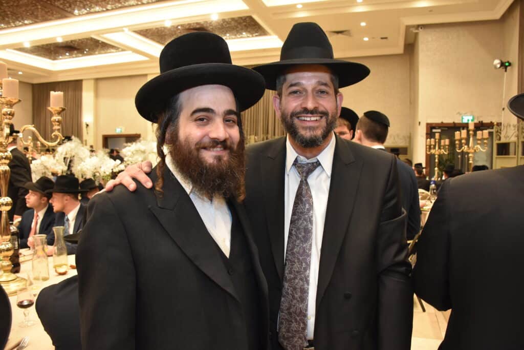 רבנים ובכירי העירייה באו לשמחת חתונת בתו של מנהל המחלקה