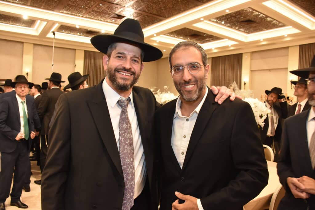 רבנים ובכירי העירייה באו לשמחת חתונת בתו של מנהל המחלקה