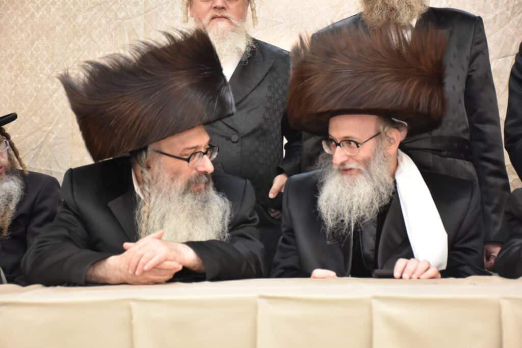 שמחת החתונה בחצרות ספינקא-פוריסוב-אנטניא-אלעסק