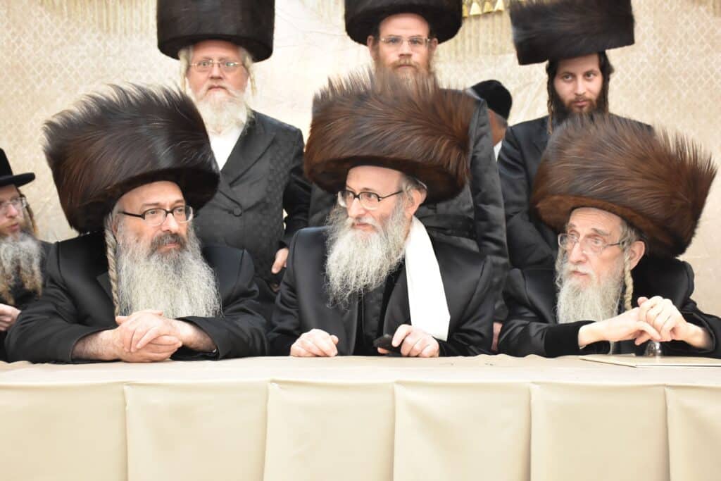 שמחת החתונה בחצרות ספינקא-פוריסוב-אנטניא-אלעסק