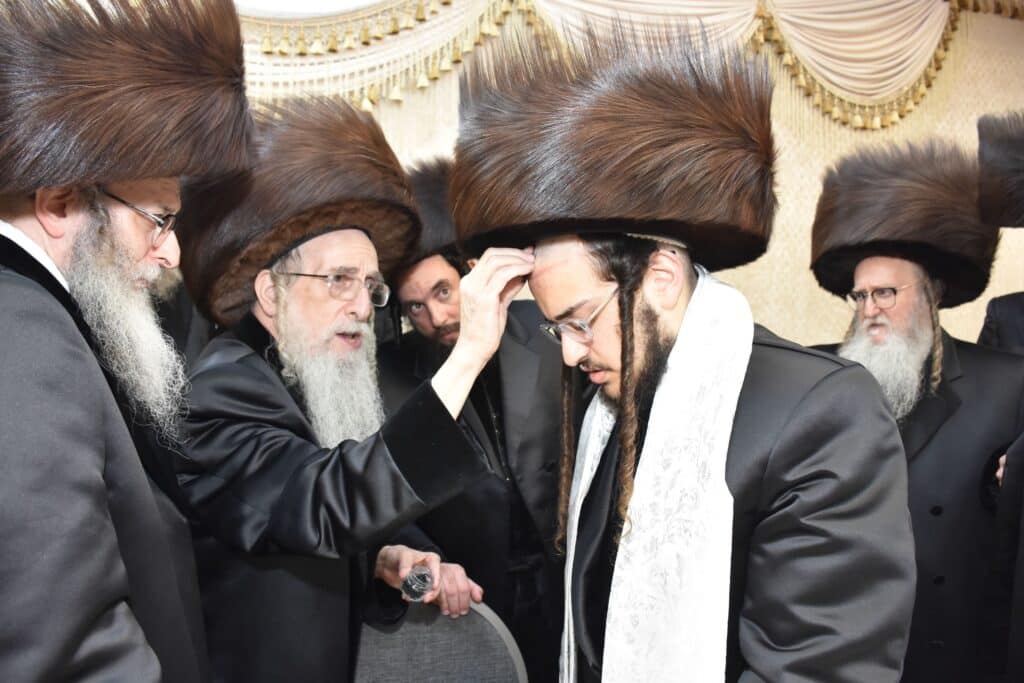 שמחת החתונה בחצרות ספינקא-פוריסוב-אנטניא-אלעסק