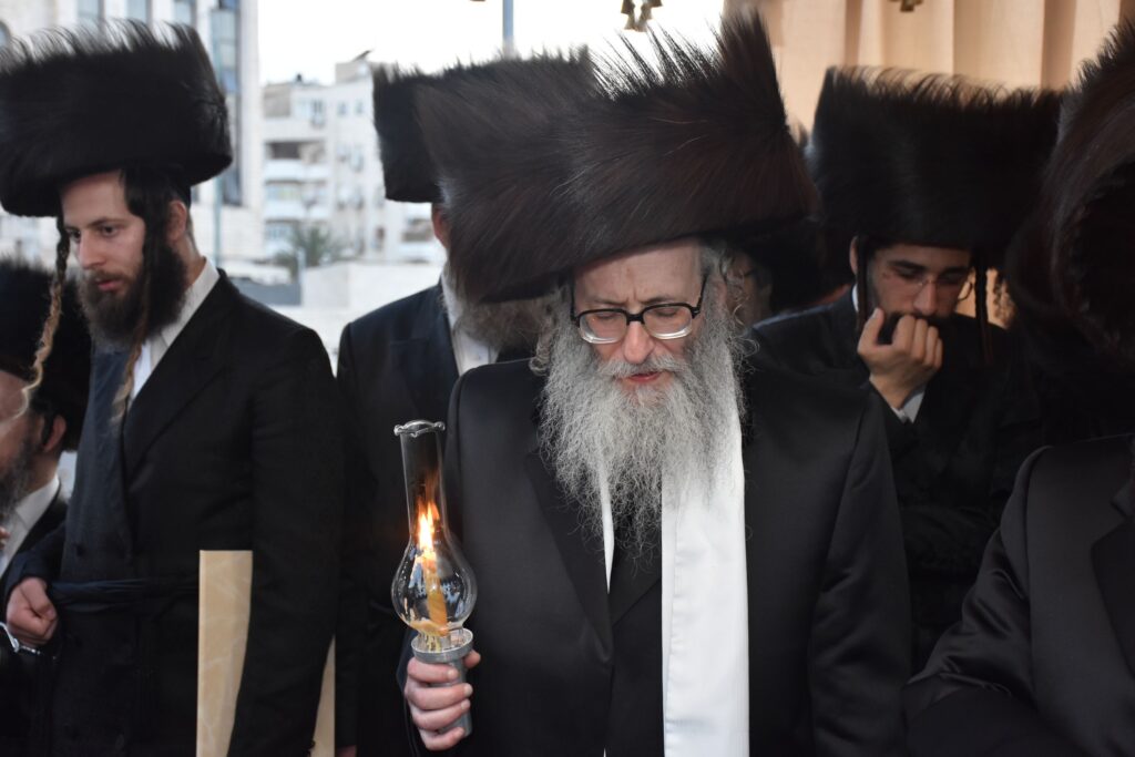 שמחת החתונה בחצרות ספינקא-פוריסוב-אנטניא-אלעסק