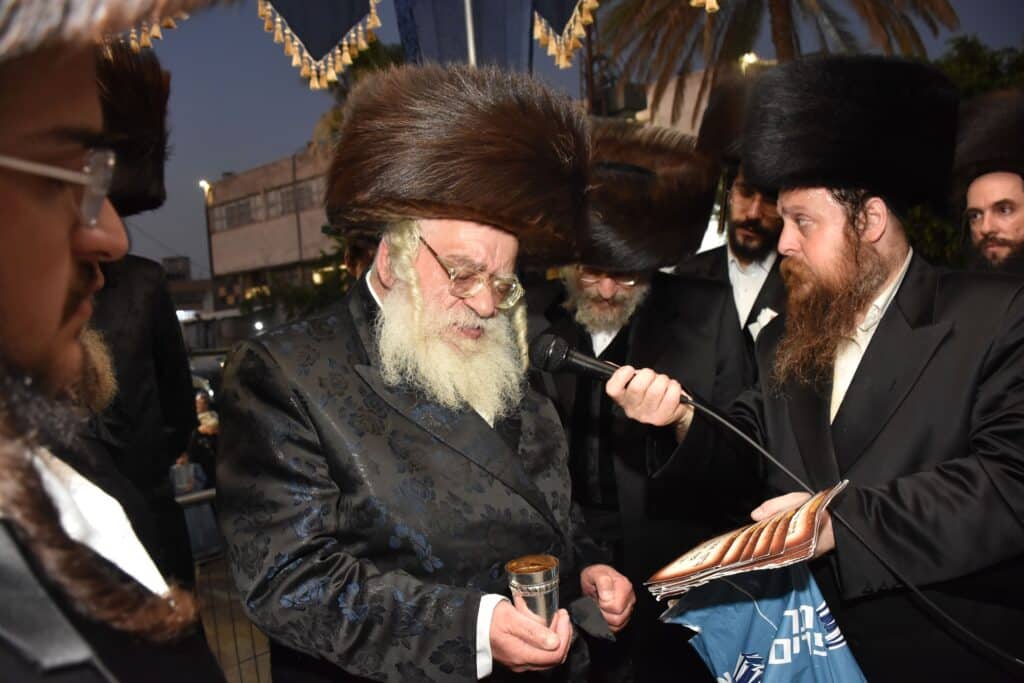 שמחת החתונה בחצרות ספינקא-פוריסוב-אנטניא-אלעסק