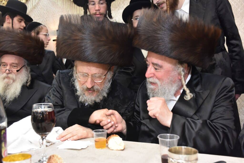 שמחת החתונה בחצרות ספינקא-פוריסוב-אנטניא-אלעסק