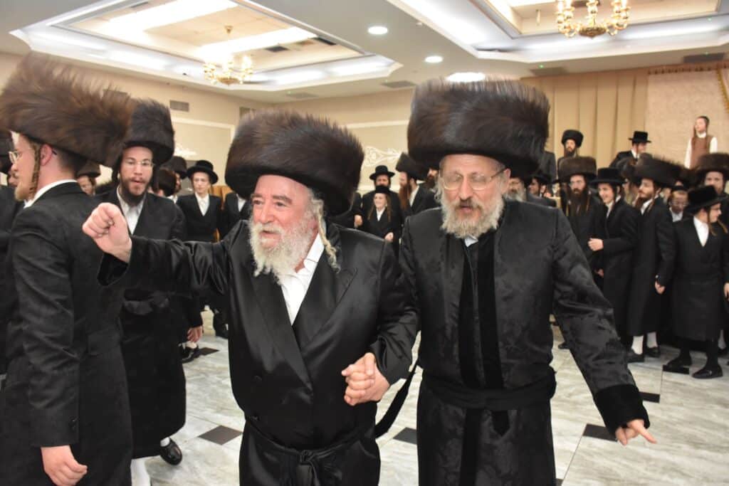 שמחת החתונה בחצרות ספינקא-פוריסוב-אנטניא-אלעסק