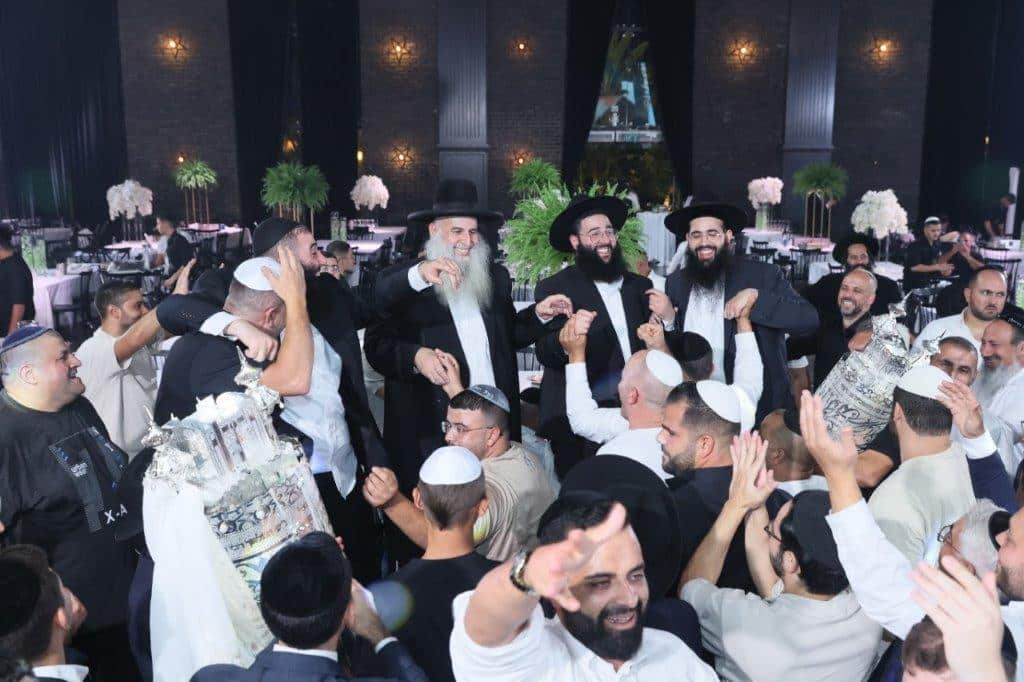 גלריה: רבנים ואישי ציבור ציינו את הילולת המלאך רפאל