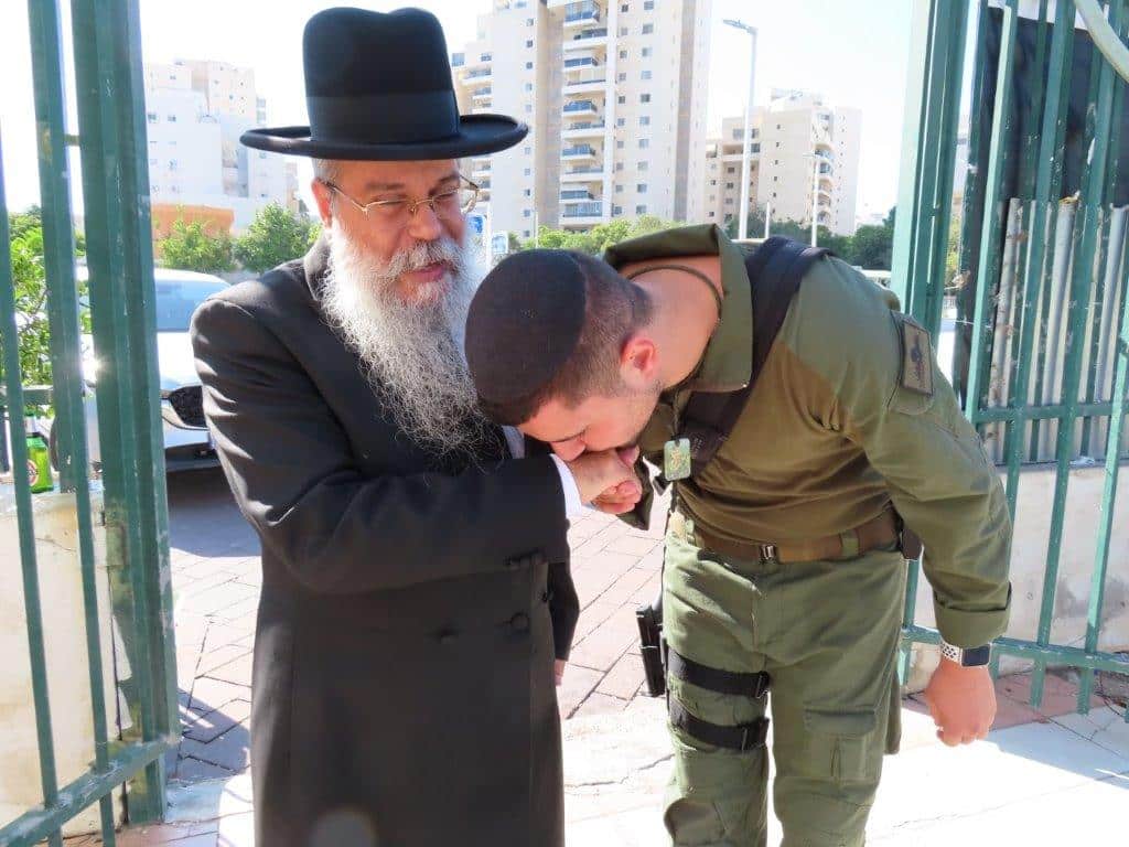 גלריה: רבנים ואישי ציבור ציינו את הילולת המלאך רפאל