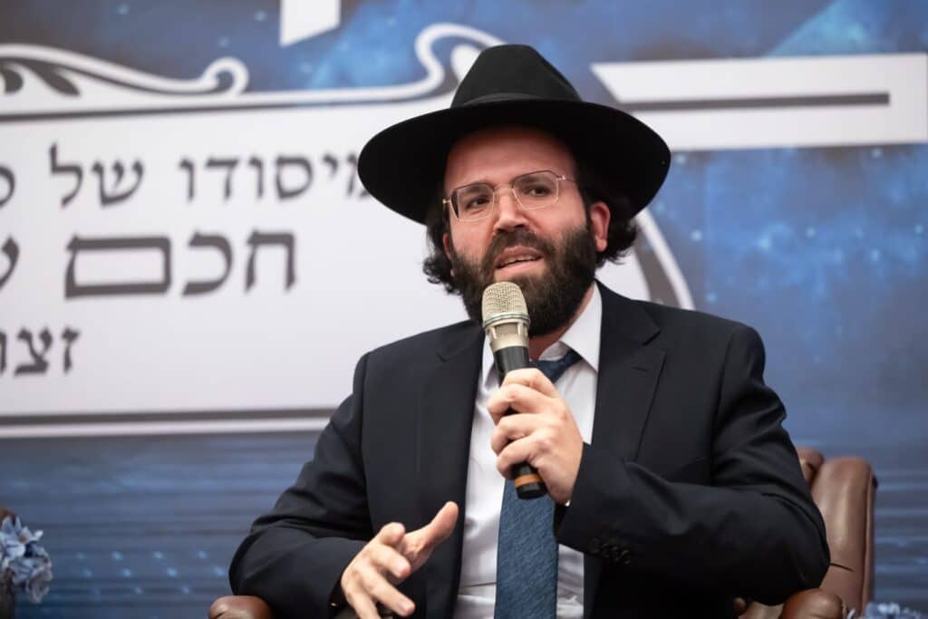 מעמד היסטורי של כבוד התורה: ועידת החינוך השנתית של 'לבקר בהיכלו' בבנייני האומה