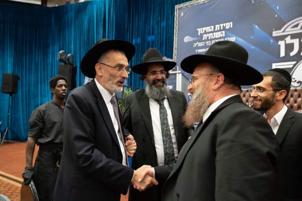 מעמד היסטורי של כבוד התורה: ועידת החינוך השנתית של 'לבקר בהיכלו' בבנייני האומה