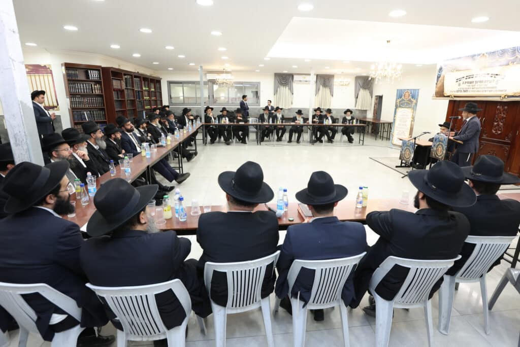 הגר"מ צדקה: "אנחנו במצב חירום, עלינו להתחזק בתפילה"