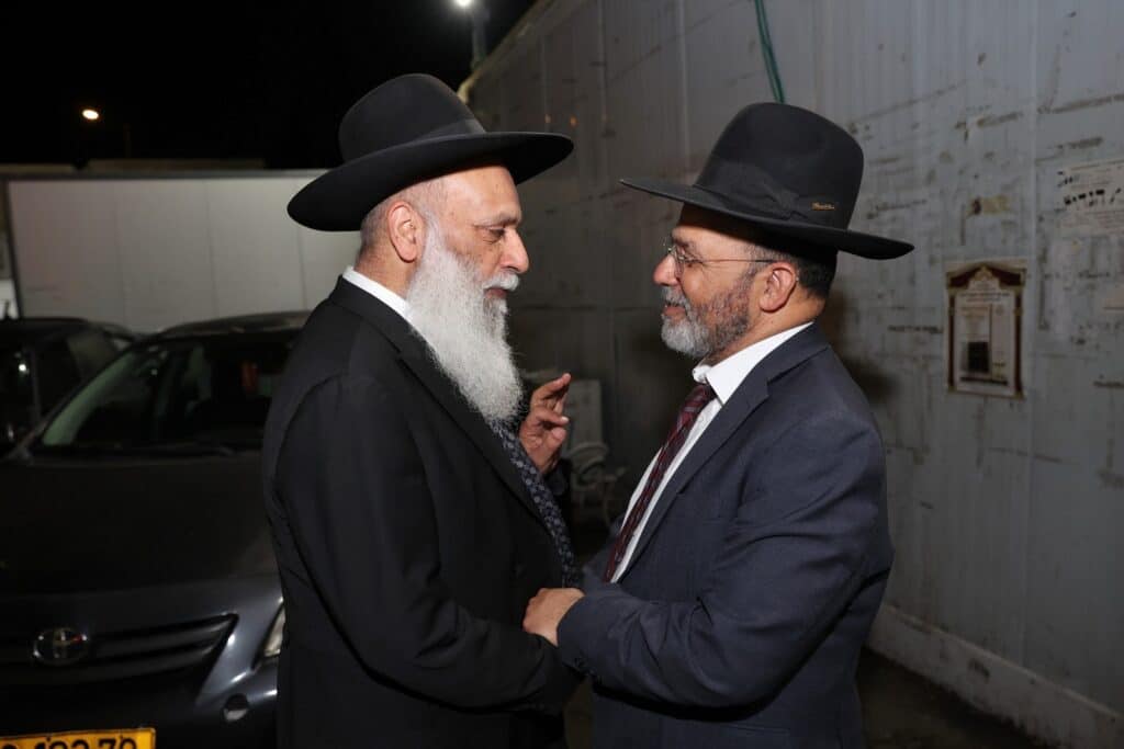 הגר"מ צדקה: "אנחנו במצב חירום, עלינו להתחזק בתפילה"