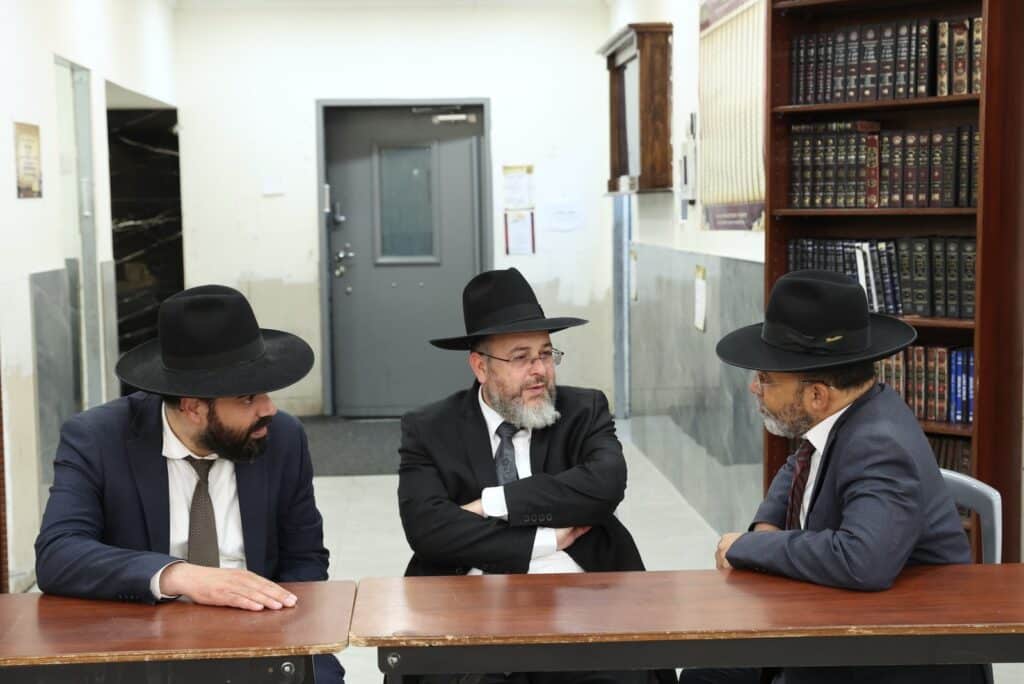 הגר"מ צדקה: "אנחנו במצב חירום, עלינו להתחזק בתפילה"